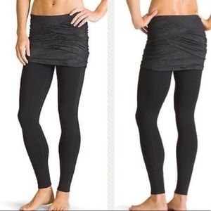 Athleta Yin & Yang 2 in 1 Tight Skirt Legging Gray